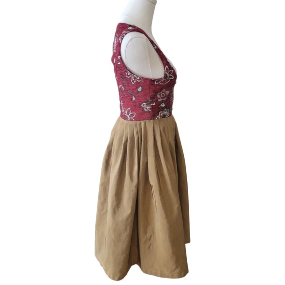 NWT German Dirndl Red & Bronze Dress Size EU 34 - Picture 3 of 5